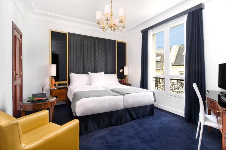 Melia Twin room