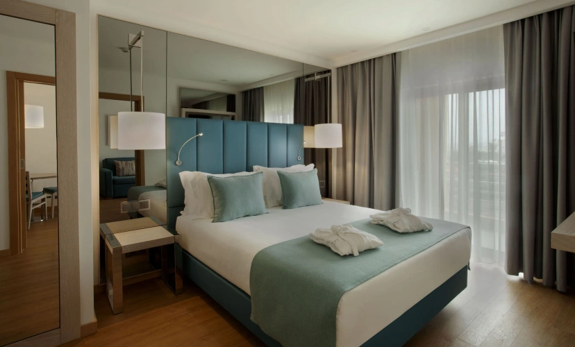 Double Suite with Side Sea View