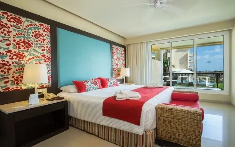 Preferred Club Double Suite with ocean view