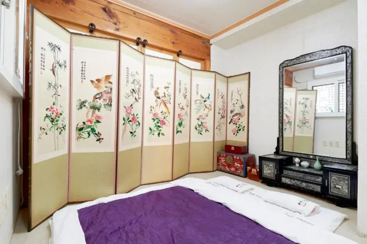 Triple room
