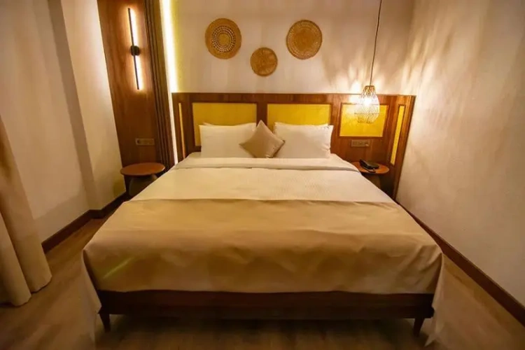 Garden Floor Double Suite