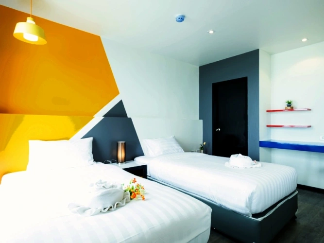 Executive Twin Suite with mountain view
