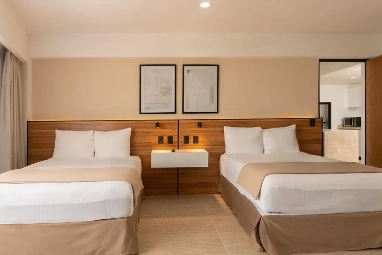 Twin Club Junior Suite