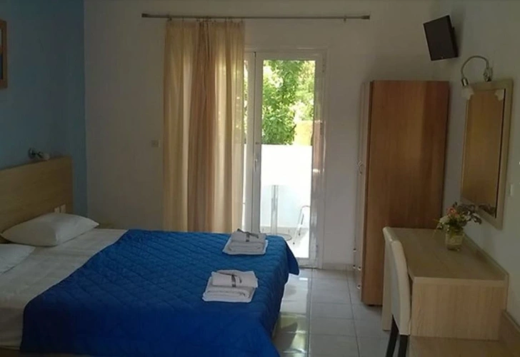 Triple Studio with forest view