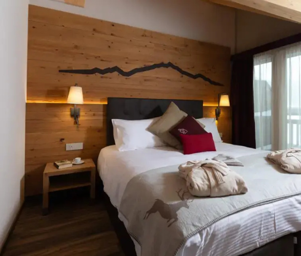 Hydro Double Suite