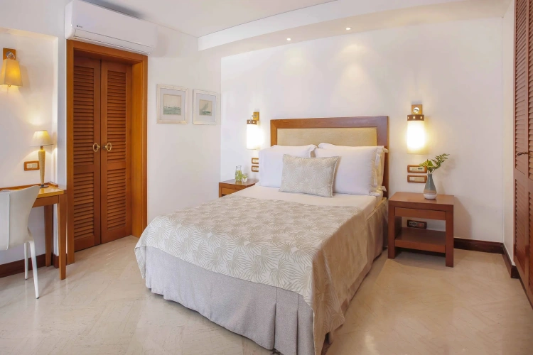 Classic Bungalow with sea view