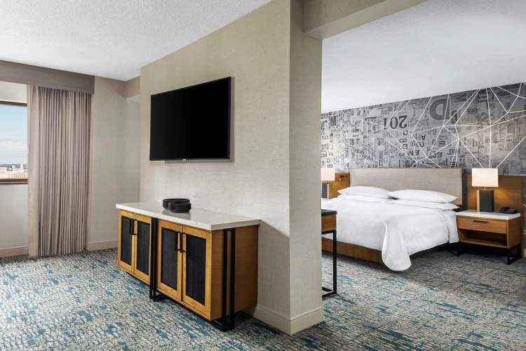 1 Bedroom Club Governor's Signature Suite