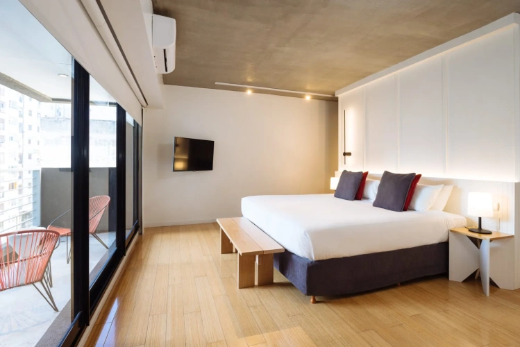 1 Bedroom Deluxe Double Suite with balcony