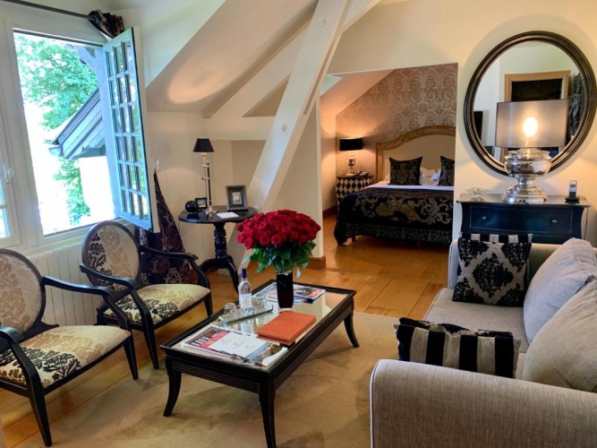 Master with Cabana Double Suite