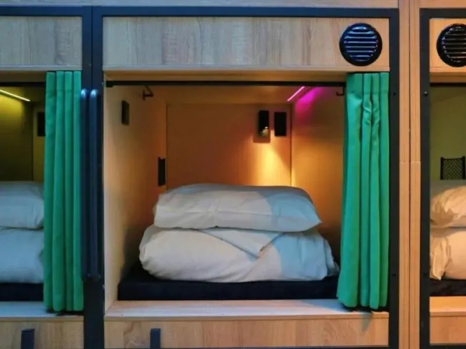 Pod in a 14-bed mixed dorm