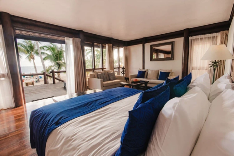 2 Bedrooms Beachfront Villa