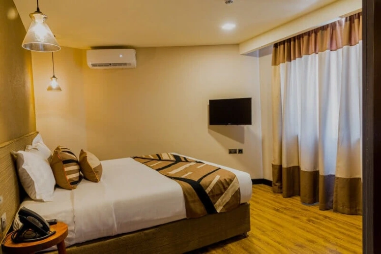 2 Bedrooms Apartment