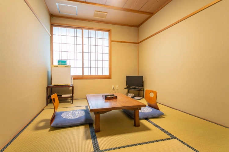 Japanese-Style (6 Tatami Mats) room