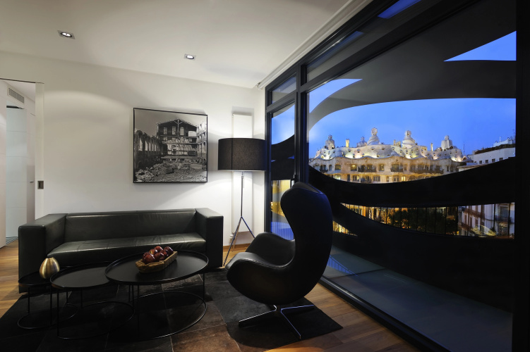Suites Avenue Luxe Apartments photo 25