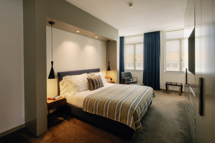Double Library Suite with city view