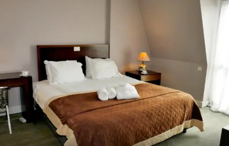 Deluxe Double Family room