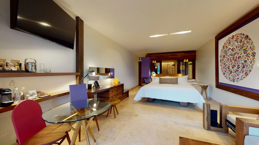 River Spa Suite with balcony