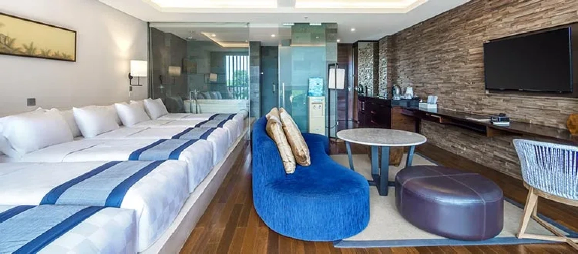 Quadruple Suite room