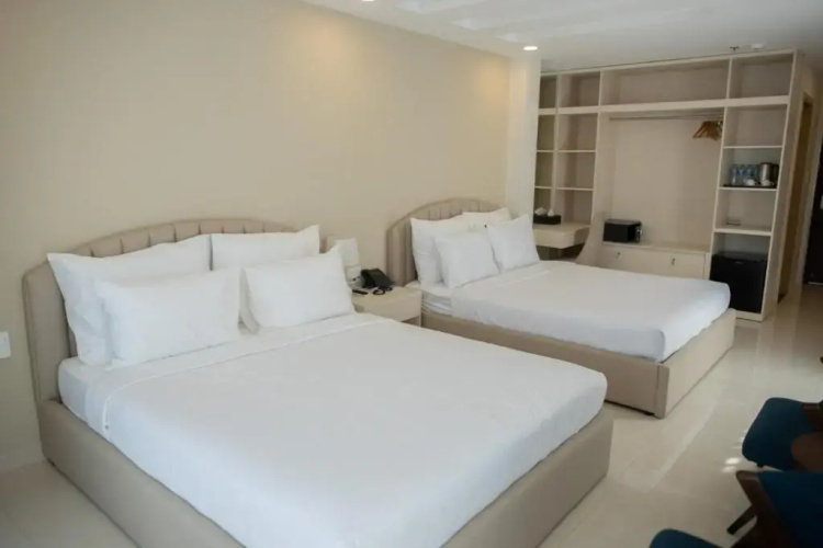 Ruby Hotel