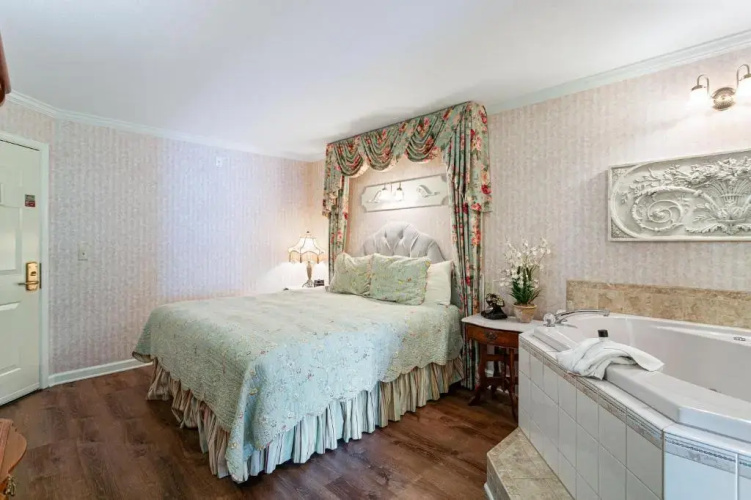 Boardwalk Plaza Hotel