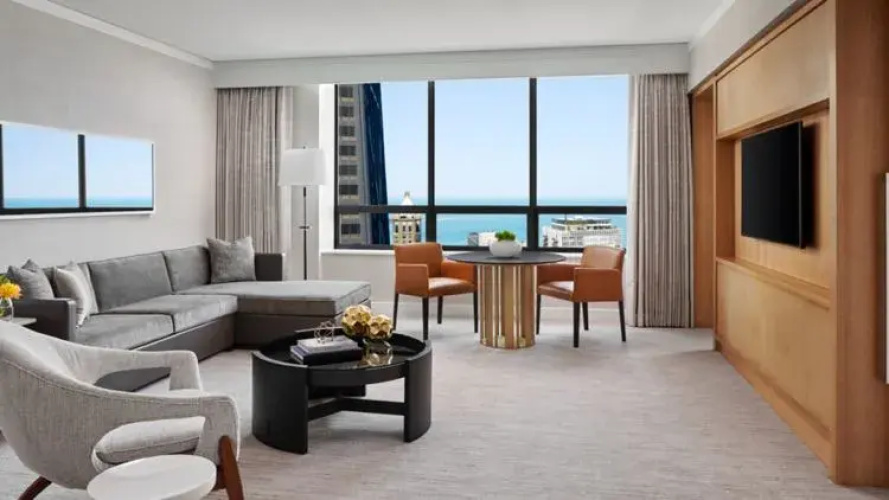 The Ritz-Carlton, Chicago