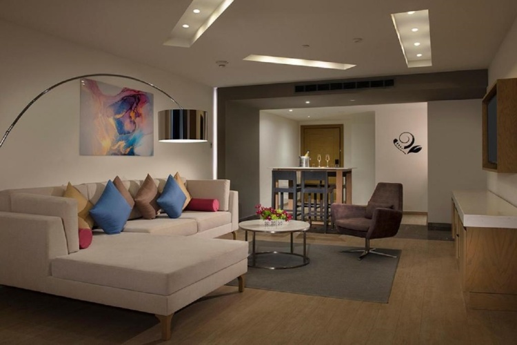 Double Preferred Club Master Suite oceanfront