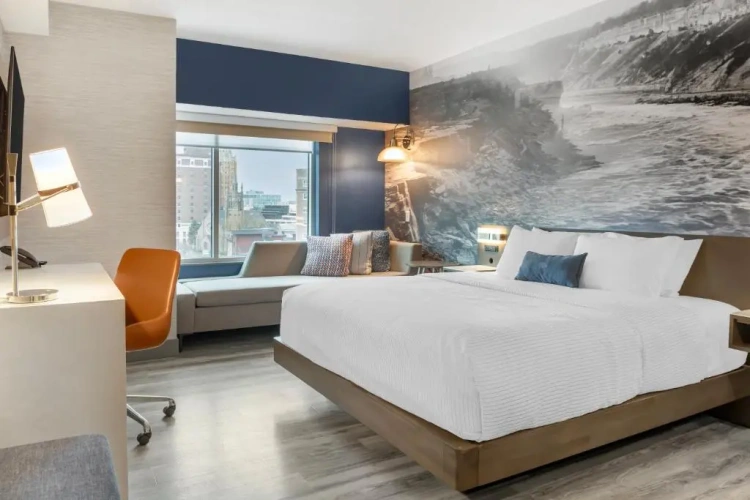 Double Suite