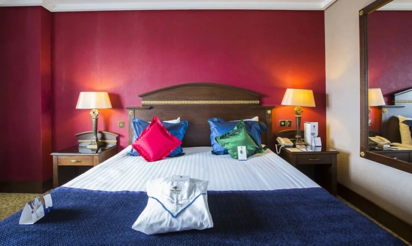 Standard Double Suite