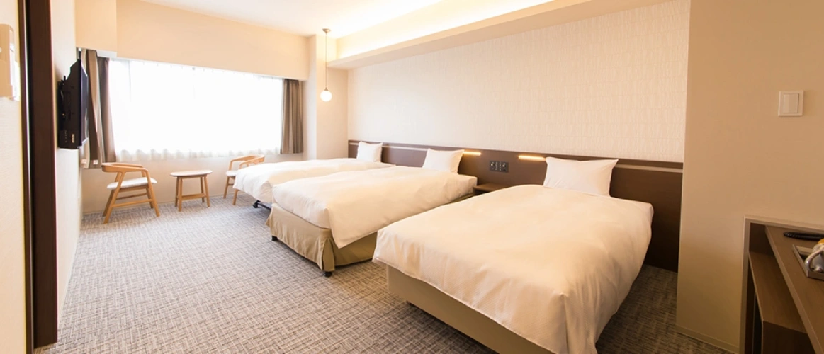 Standard Triple room