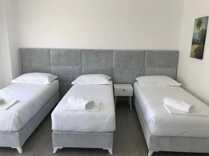 Edina Hotel