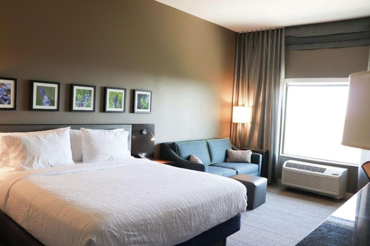 Deluxe with sofa bed Double room