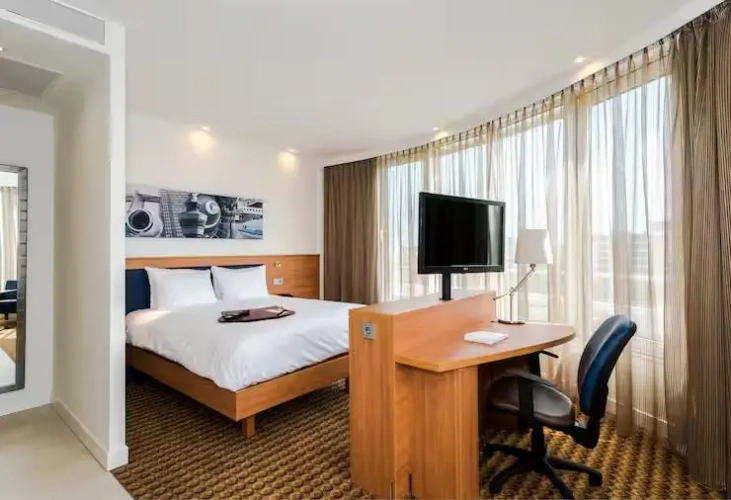 Corner Double room