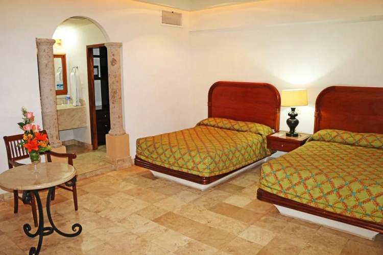 Quadruple Suite
