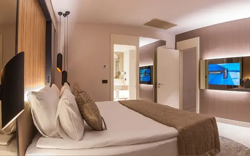 Diamond Double Suite