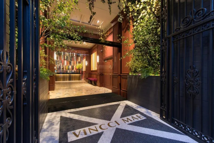 Vincci Mae photo 25