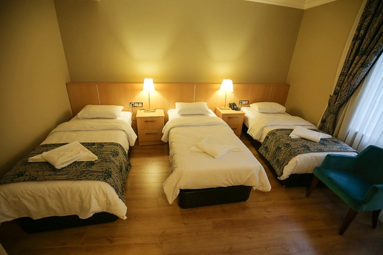 Triple room
