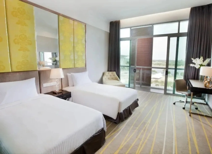Deluxe Twin room with balcony