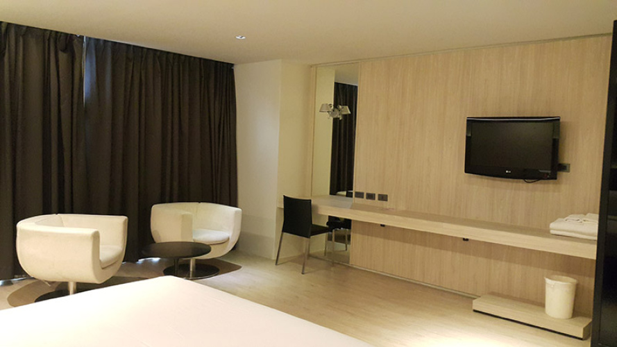 Heritage Bangkok Twin Suite