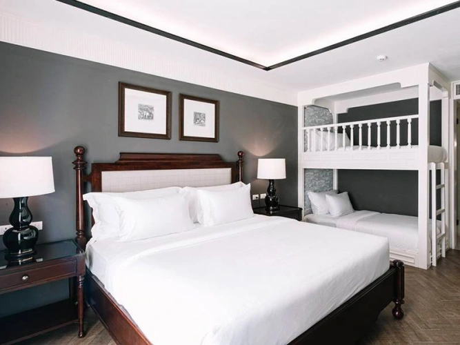 Family Quadruple Suite