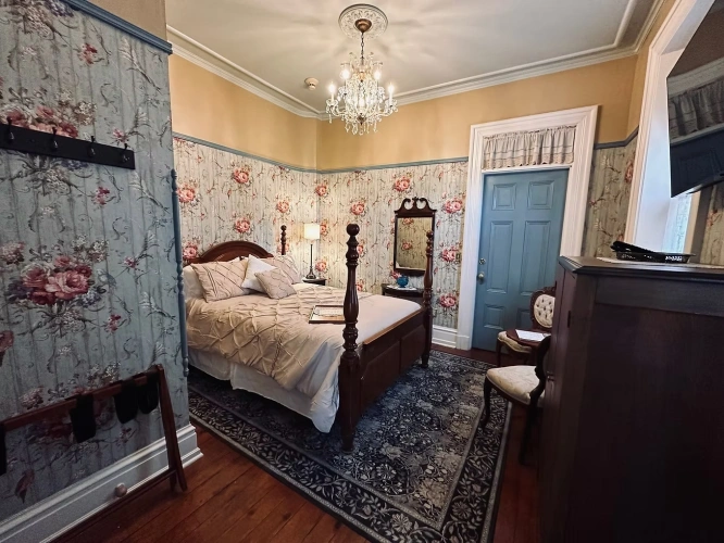 Marietta Double Suite