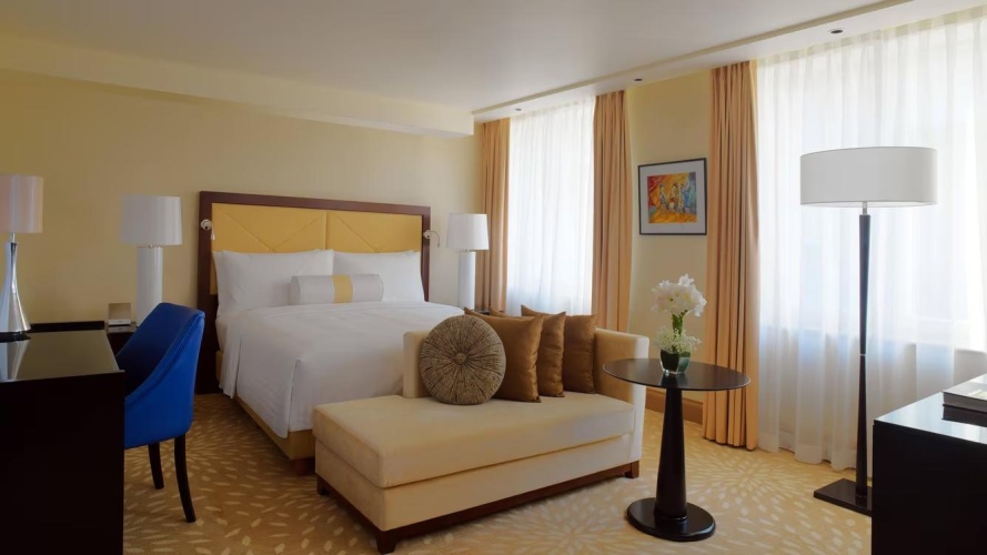 1 Bedroom Marriott Double Suite