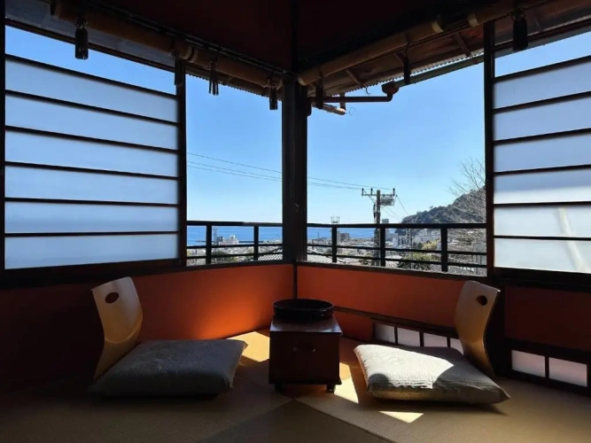 Japanese-Style Corner Suite with ocean view