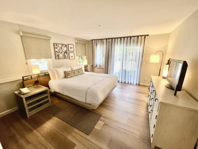 1 Bedroom Britterige Lower Level Double Villa