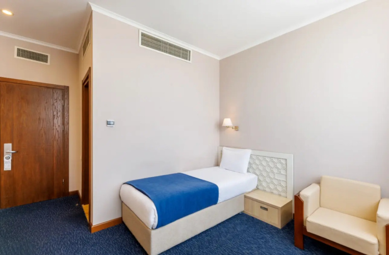 Фотография номера гостиницы Cruise Hotel