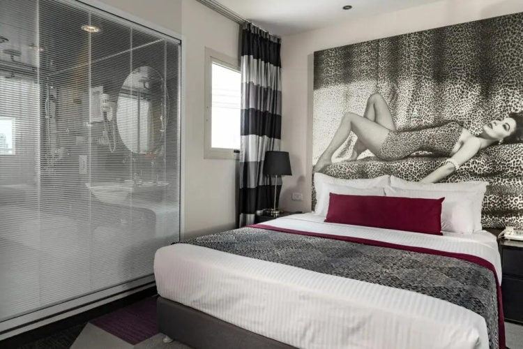 Double Suite