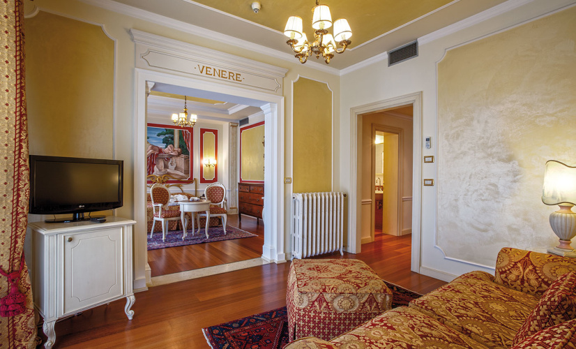 Double Suite