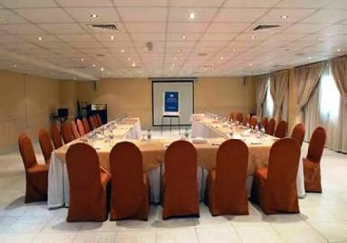 All Seasons Hotel Apartments