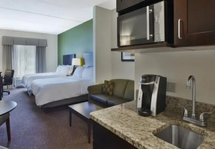 Quadruple Suite