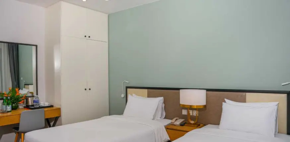 Superior Twin room with pool view