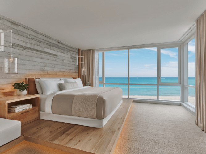 2 Bedrooms Suite with balcony and oceanfront